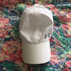 White Under Armour sports baseball cap
